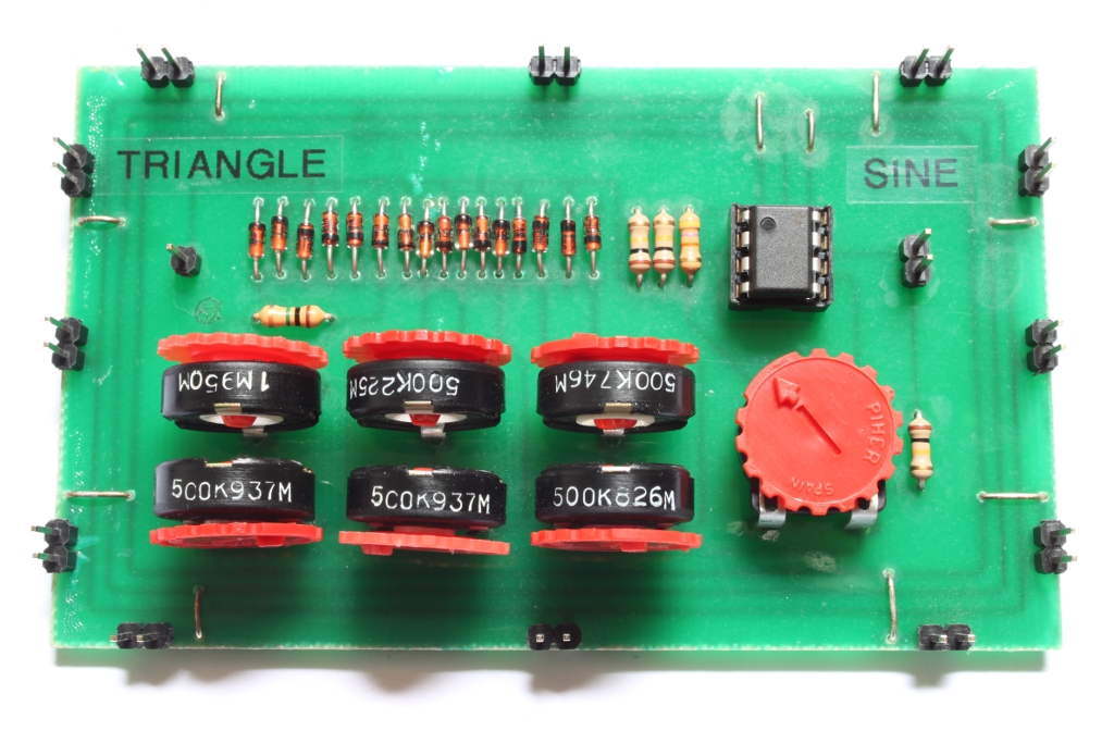 Analog Computer Sine Generator